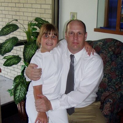 Profile Picture of Chris Dees (@dishnet54) on Twitter