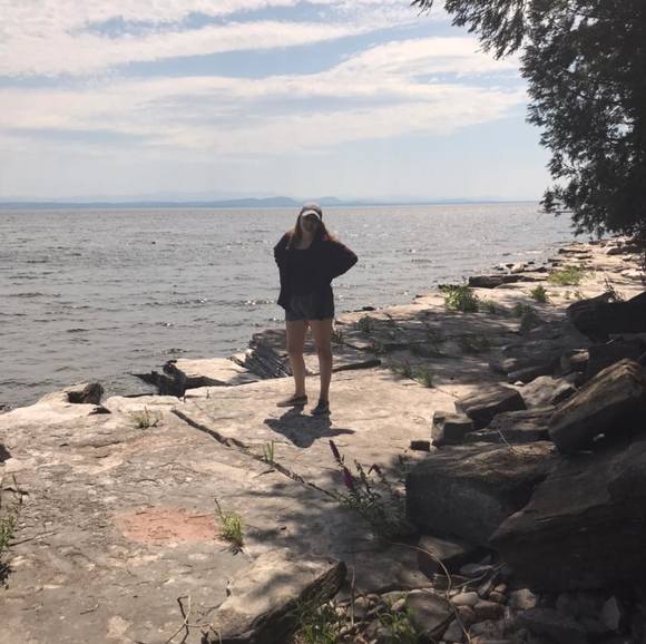 Profile Picture of Tristen Benway (@tristenbenway1) on Poshmark