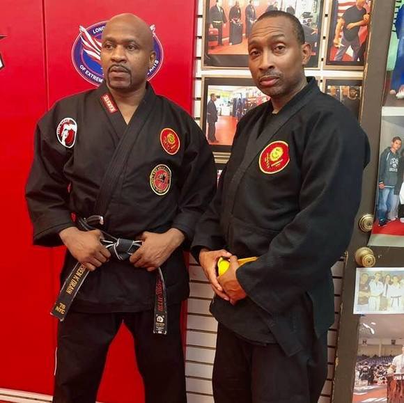 Profile Picture of Senseivernon Senseidarren (@senseivernons) on Poshmark