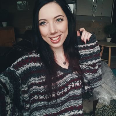 Profile Picture of Louise Biesenbach (@LBiesenbach) on Twitter