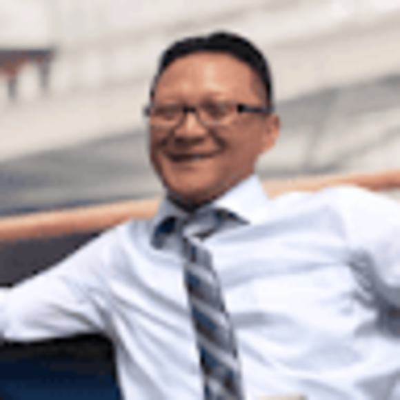 Profile Picture of Dominic Nguyen (@domlucwin75) on Poshmark