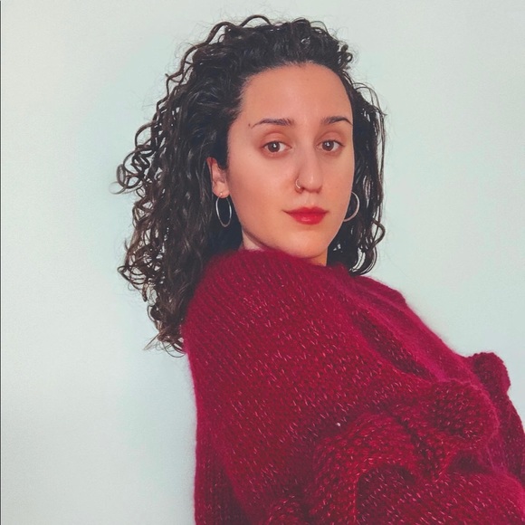 Profile Picture of Lauren Goldberger (@goldbergerl) on Poshmark