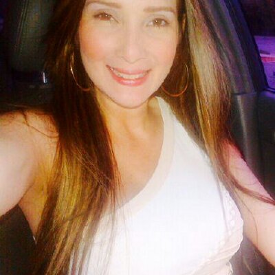 Profile Picture of Annie Pérez (@annieperez3) on Twitter