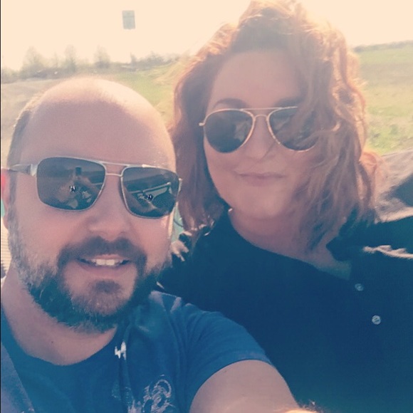 Profile Picture of Lyndsay Bown (@lsims6932) on Poshmark