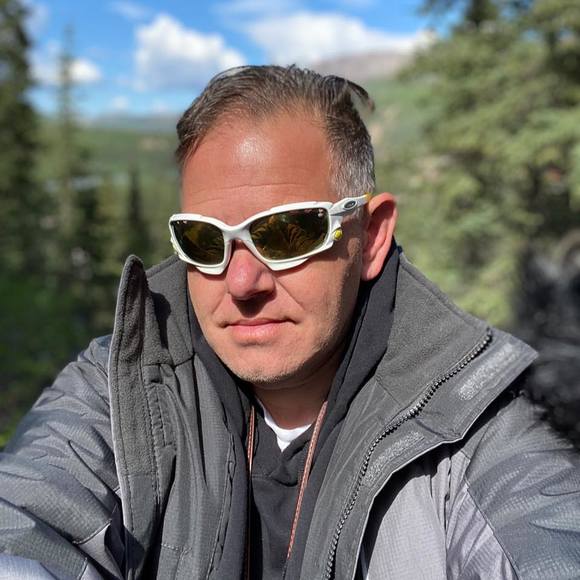 Profile Picture of Charles Stubbs (@charlesstubb547) on Poshmark