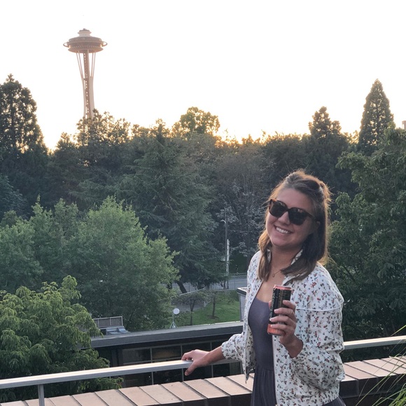 Profile Picture of Anneliese Pozzi (@apozzi1) on Poshmark