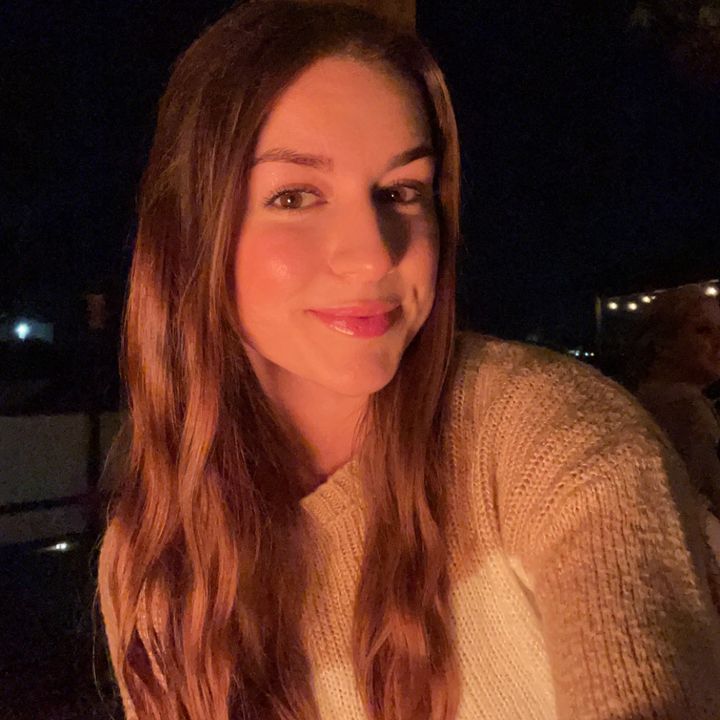 Profile Picture of eleanor shellstrop (@@andiruckstuhl) on Tiktok