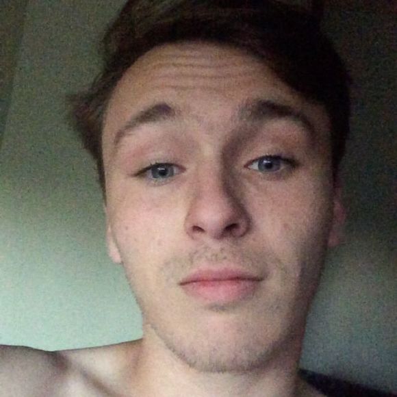 Profile Picture of David Sakamoto (@divad_otomakas) on Poshmark