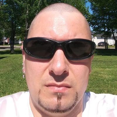 Profile Picture of Clyde Frotten (@ClydeFrotten) on Twitter
