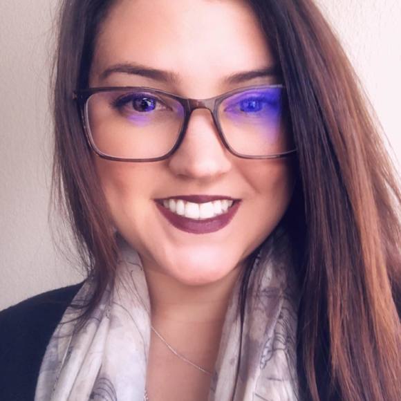 Profile Picture of Staci Schempp (@stacischempp) on Poshmark