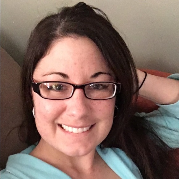 Profile Picture of Heather Wratten (@jacaliama) on Poshmark