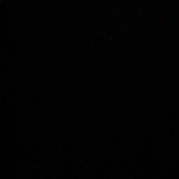 Profile Picture of Brianna Bentura (@briannanbentura) on Poshmark