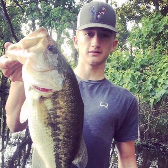 Profile Picture of Jason Gruver (@jgruver34) on Poshmark