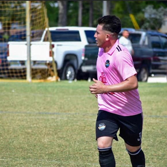 Edwin Villatoro - Poshmark Profile Picture of Edwin Villatoro (@edwinvillato108) on Poshmark