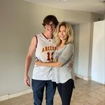 Profile Picture of kim petrone (@kknittelpetrone) on Instagram