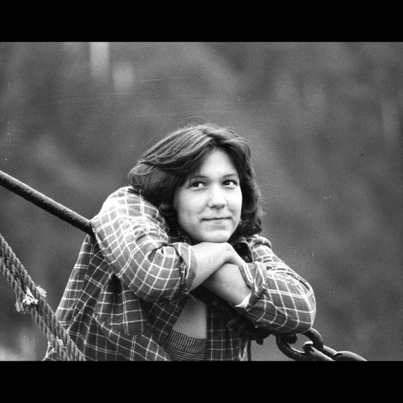 Michelle Demmert - Poshmark Profile Picture of Michelle Demmert (@m_demmert) on Poshmark