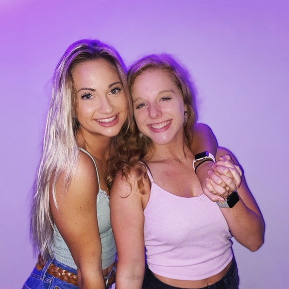 Profile Picture of Jasmine Dargatz (@jas_darg) on Poshmark