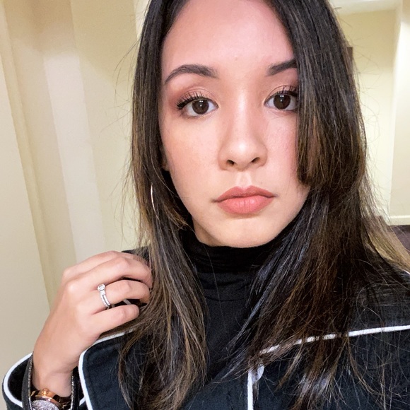 Profile Picture of Candice Manibog (@candicemanibog) on Poshmark