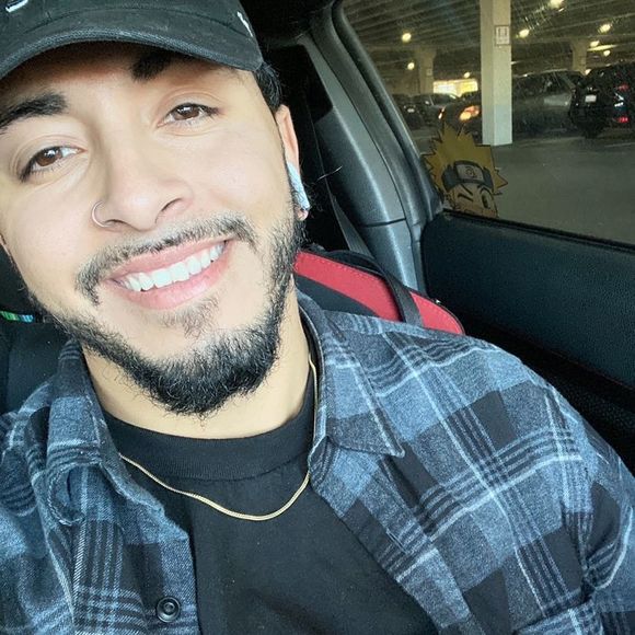 Profile Picture of Carlos Toscano (@carlosloth) on Poshmark