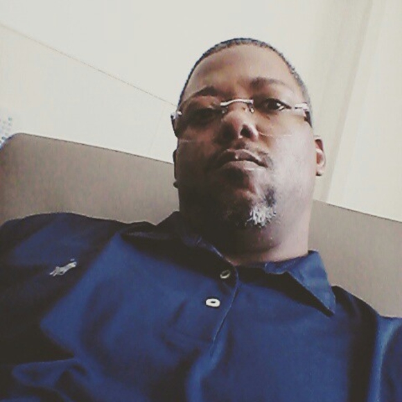 Profile Picture of Tadario Bailey (@baileytadario) on Poshmark