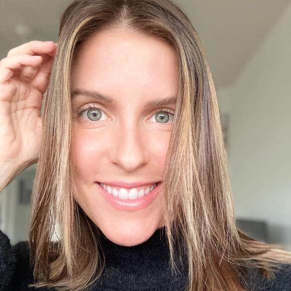 Profile Picture of Brianna Mangold (@bmangold1005) on Poshmark