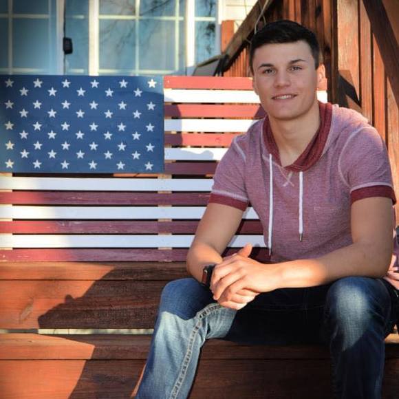 Profile Picture of Kyle Welch (@kjwelch568) on Poshmark