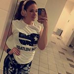 Profile Picture of Shawna Bates (@roselarry_cute) on Instagram