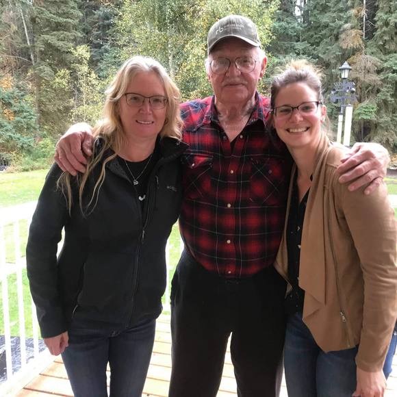 Profile Picture of Cathy Dallinga (@cathydallinga) on Poshmark