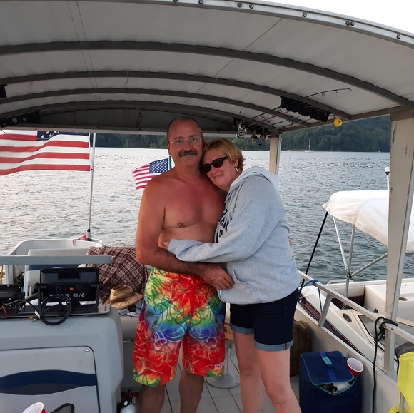 Profile Picture of Lisa Haynes (@mama_turtle_one) on Poshmark