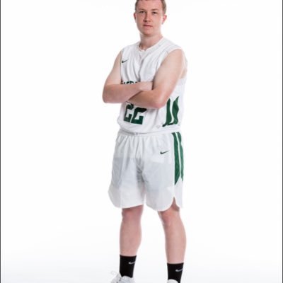 Profile Picture of Laurie Hanson (@lhan1017) on Twitter