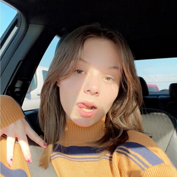 Profile Picture of Jordan Folse (@jordanfolse) on Poshmark