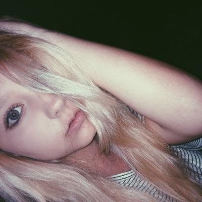 Profile Picture of Abby Sprague (@@AbbyAesgirl2000) on Twitter