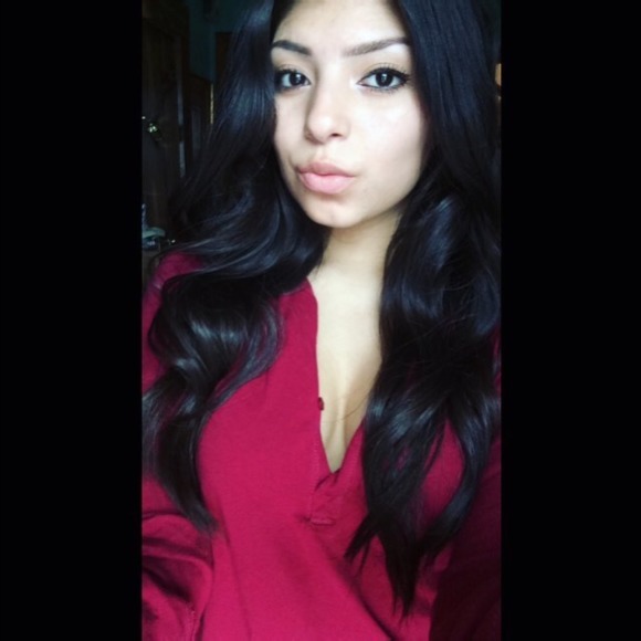 Profile Picture of Stephanie Borja (@stephanie_borja) on Poshmark