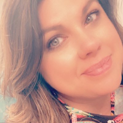 Profile Picture of Jennifer Stapleton (@jkstpltn) on Twitter