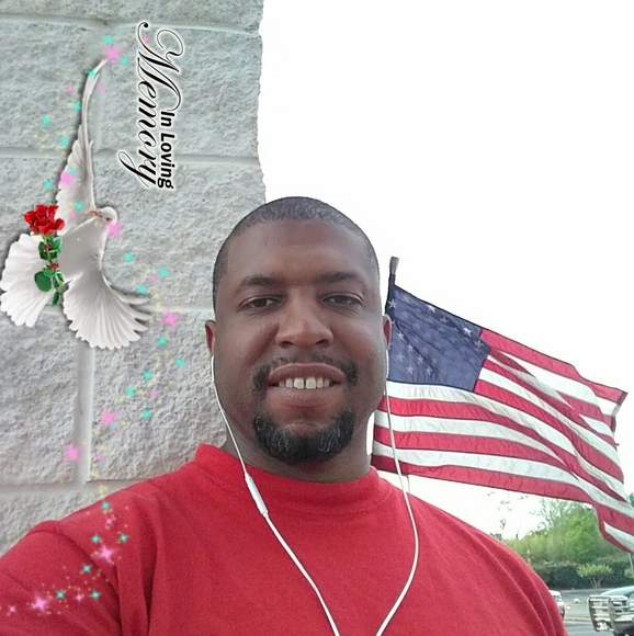 Profile Picture of Christopher Garner (@blamx) on Poshmark