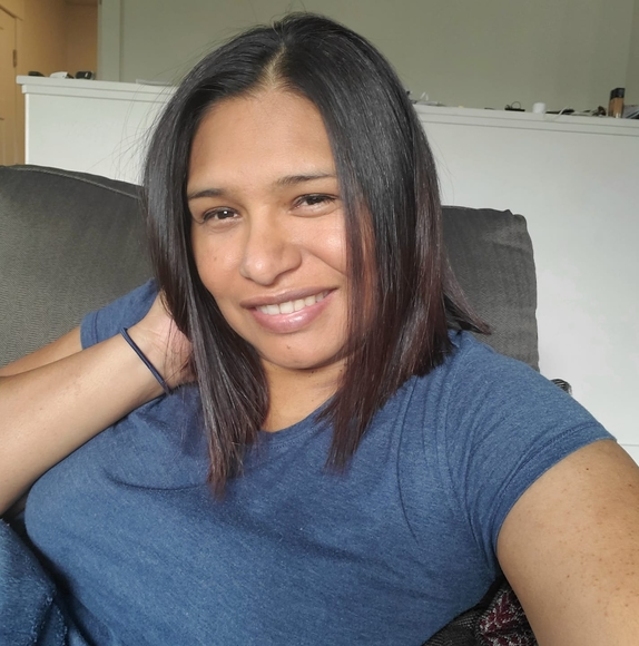 Profile Picture of Maria Olmedo (@lamorena_801) on Poshmark