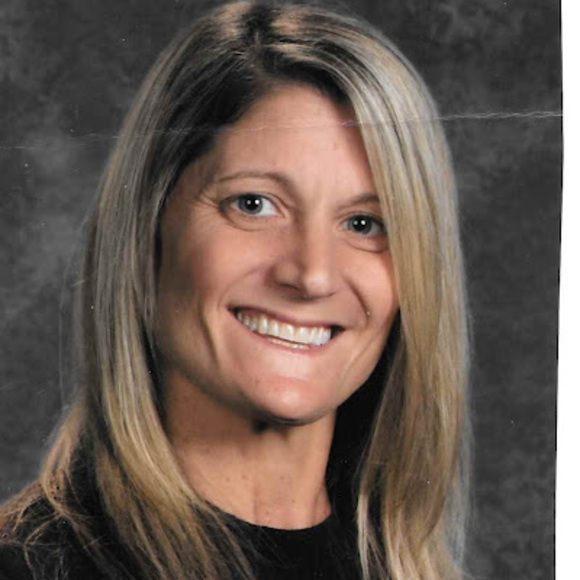 Profile Picture of Suzanne Vansice (@suzannevansice) on Poshmark