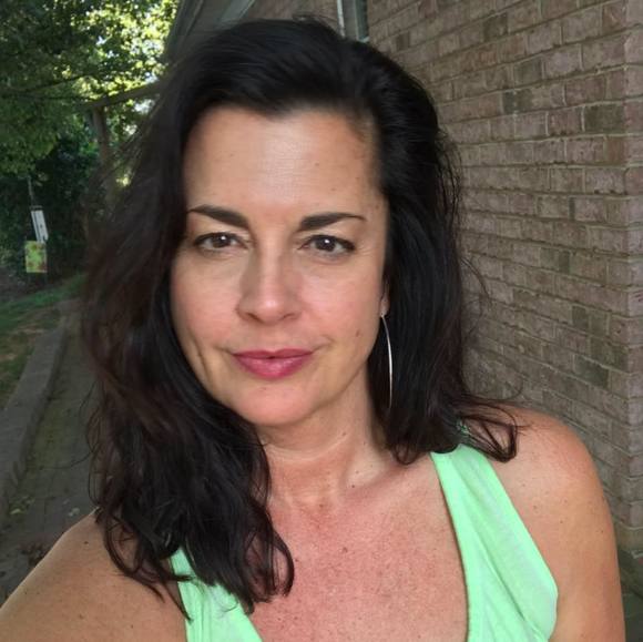 Profile Picture of Jennifer Sharpe (@jenjensharpe) on Poshmark