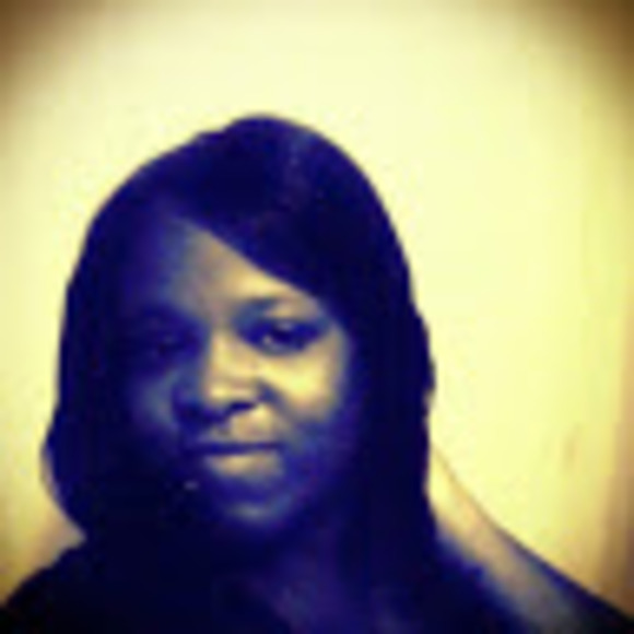 Profile Picture of Tonya Haugabrook (@tonyamann37) on Poshmark