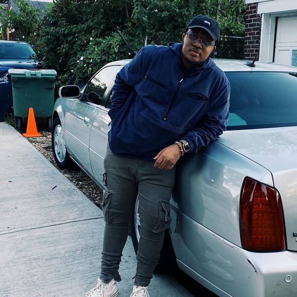 Profile Picture of Sidney Cannon (@sidneycccc) on Poshmark