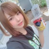 Profile Picture of Dessyre (@simona_henley2) on Tiktok