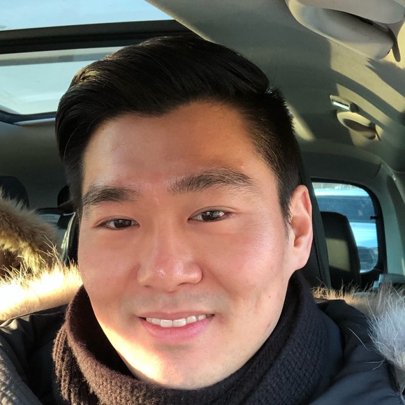 Profile Picture of Min Yang (@minseokyang) on Poshmark