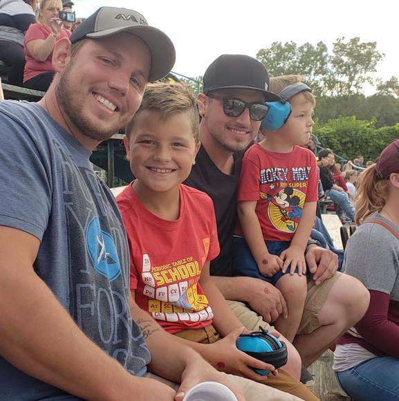 Profile Picture of Kimberly Hull (@hullk77) on Poshmark