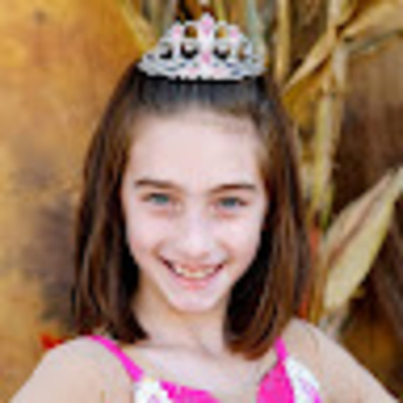 Profile Picture of Krista Beuselinck (@kbeuselinck09) on Poshmark