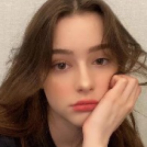 Profile Picture of Joella James (@joellacu810) on Poshmark