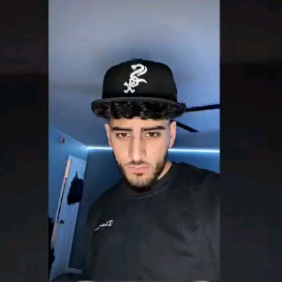 Profile Picture of justinbatemon (@curly_head_01) on Tiktok