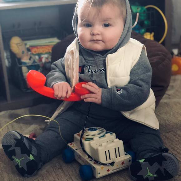 Profile Picture of Ashley Gartee (@agartee8) on Poshmark