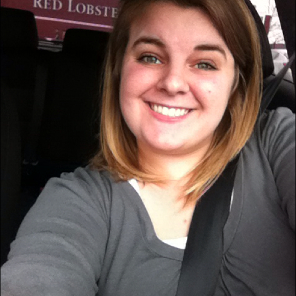 Profile Picture of Ciera Batarick (@cbatarick) on Poshmark