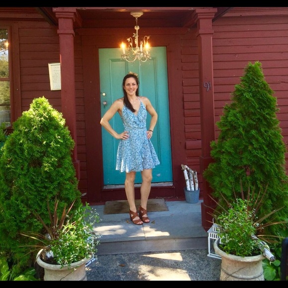 Profile Picture of Shelley Mirmina (@shelleymirmina) on Poshmark