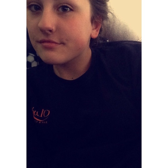 Profile Picture of Lydia Wiler (@lydiaaa_wilerrr) on Poshmark